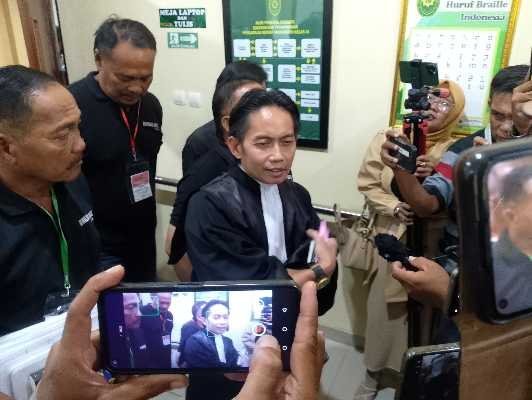 sidang-kasus-paoman-ditunda,-toni-rm-minta-ahli-digital-forensik-hadir-ungkap-fakta-cctv sidang-kasus-paoman-ditunda,-toni-rm-minta-ahli-digital-forensik-hadir-ungkap-fakta-cctv