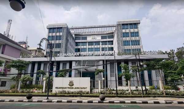 wakil-bupati-indramayu-mangkir-dari-panggilan-tim-penyidik-kejati-jabar-dengan-alasan-sakit wakil-bupati-indramayu-mangkir-dari-panggilan-tim-penyidik-kejati-jabar-dengan-alasan-sakit